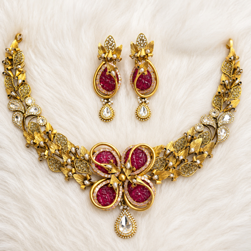 Antique gold and ruby necklace set
